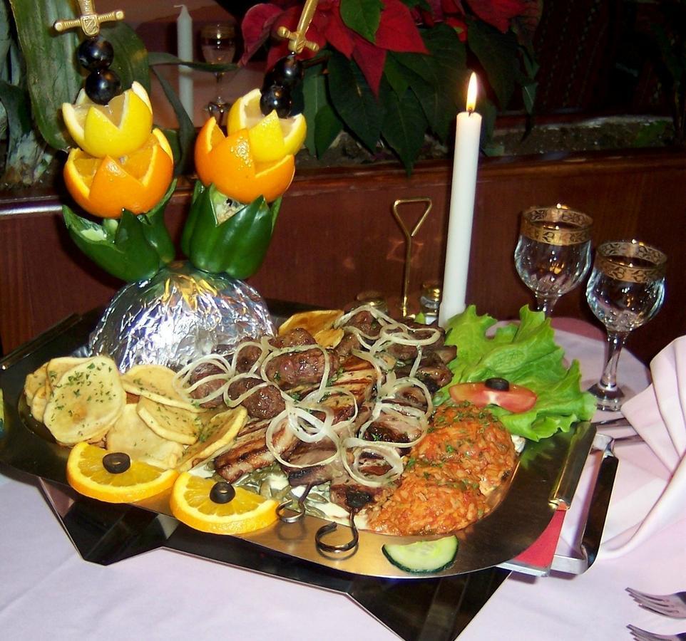 Hotel Restaurant Cristal Wintzenheim Bagian luar foto